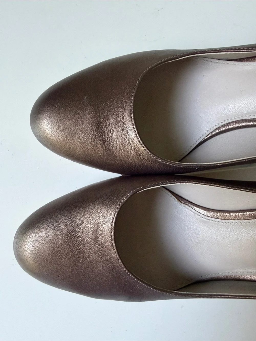 Title: Via Spiga Metallic Bronze Leather Platform Pumps Heels Size 7.5M EUC